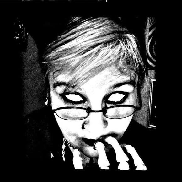 Meet your Posher, Stacy - Picture 1 of 1